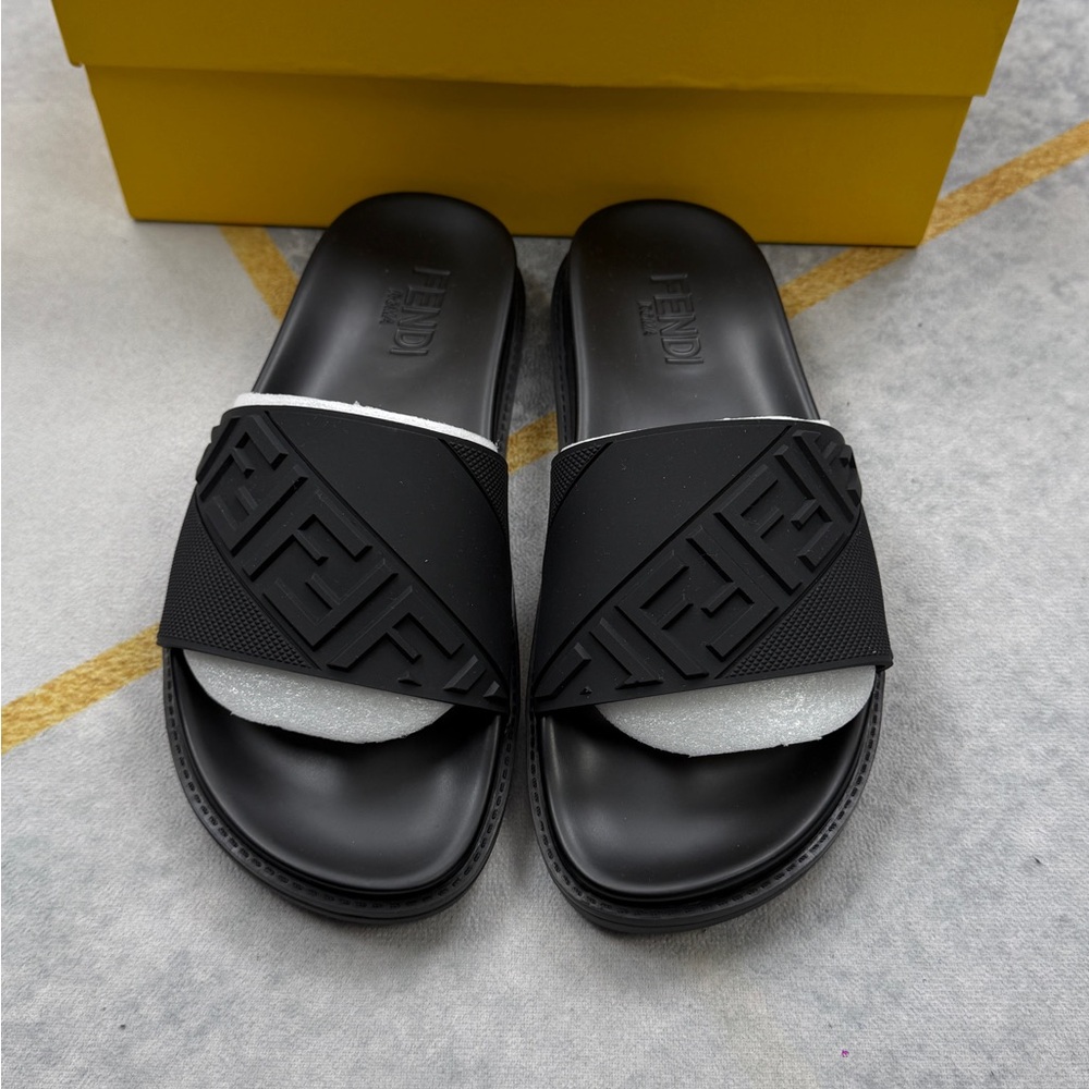 Fendi Black and Gray Embossed Logo Slide Sandals - Picture 2 of 9